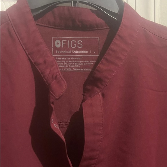 Figs Burgundy Set - Picture 3 of 5